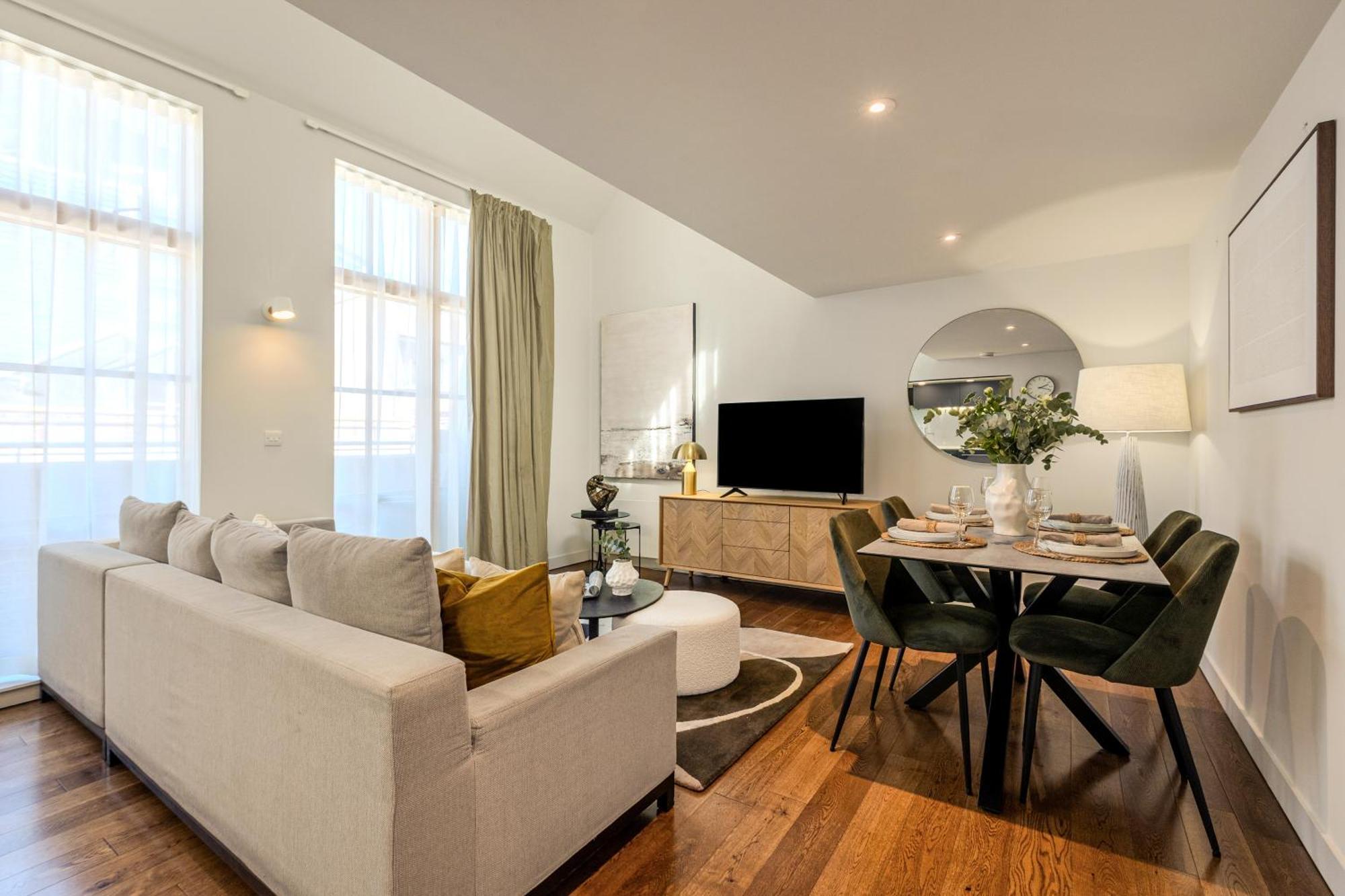 Aparthotel Servised On Artillery Lane London