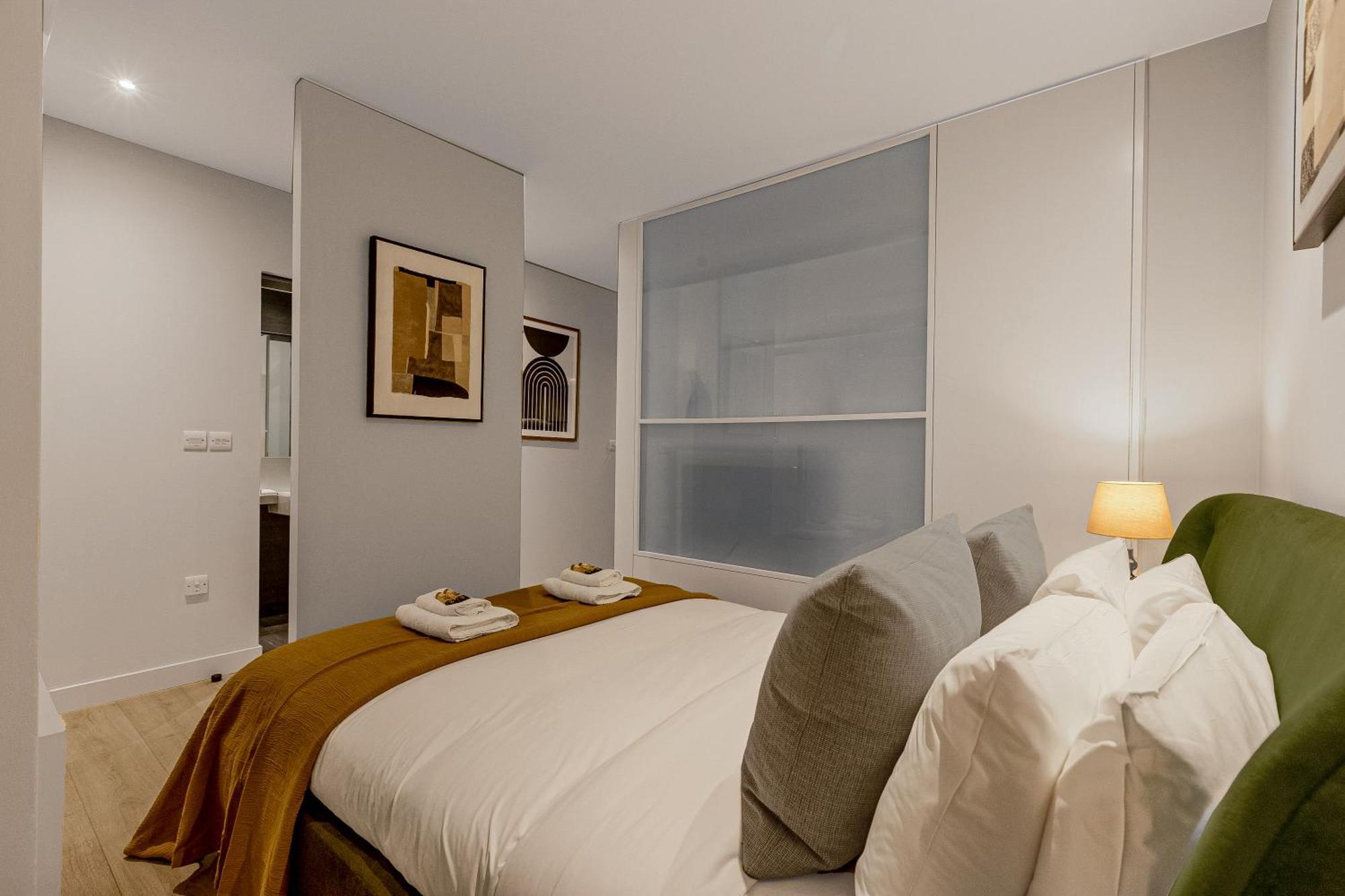 Aparthotel Servised On Artillery Lane London