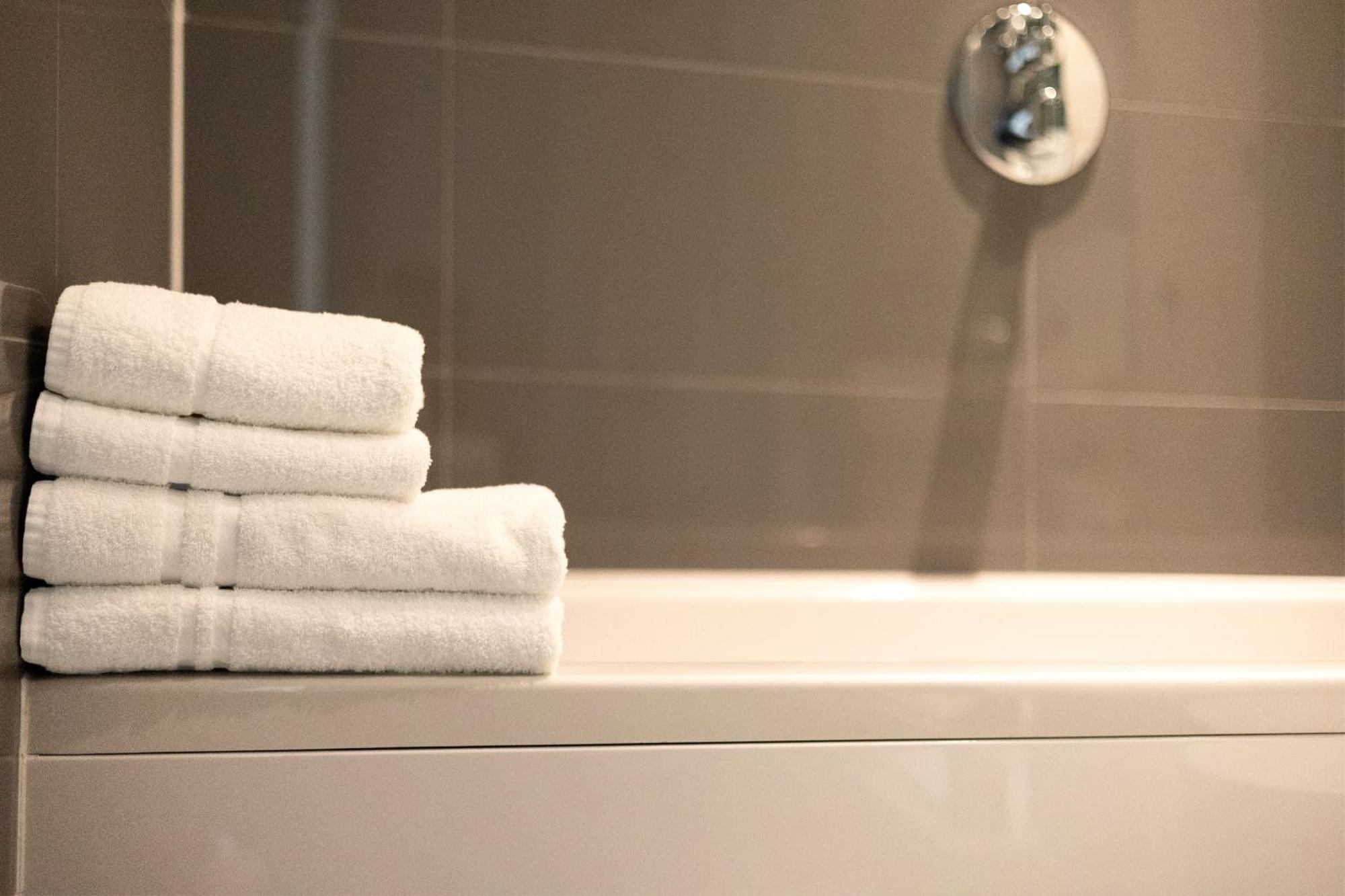 Servised On Artillery Lane Aparthotel 4*